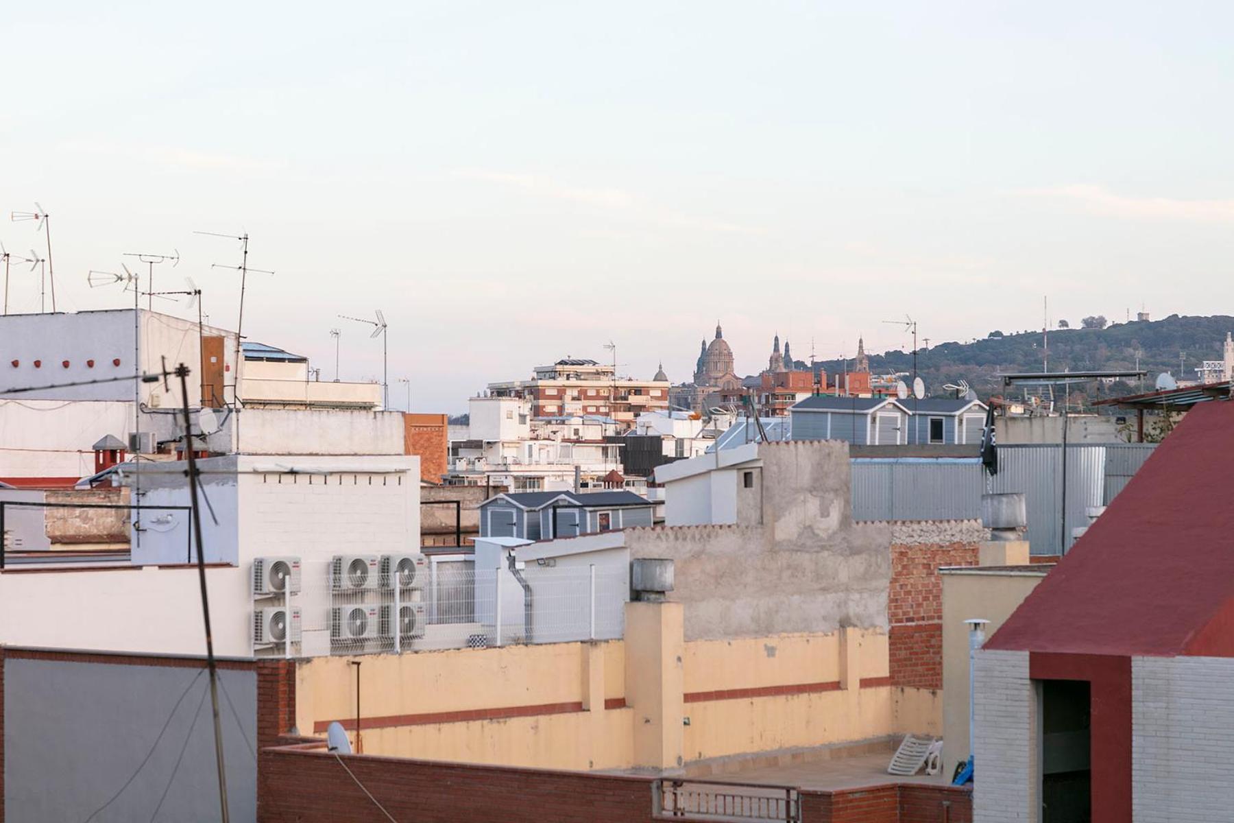 Bonito Piso Cerca Del Campo De Futbol De Barcelona Apartment L'Hospitalet de Llobregat Luaran gambar