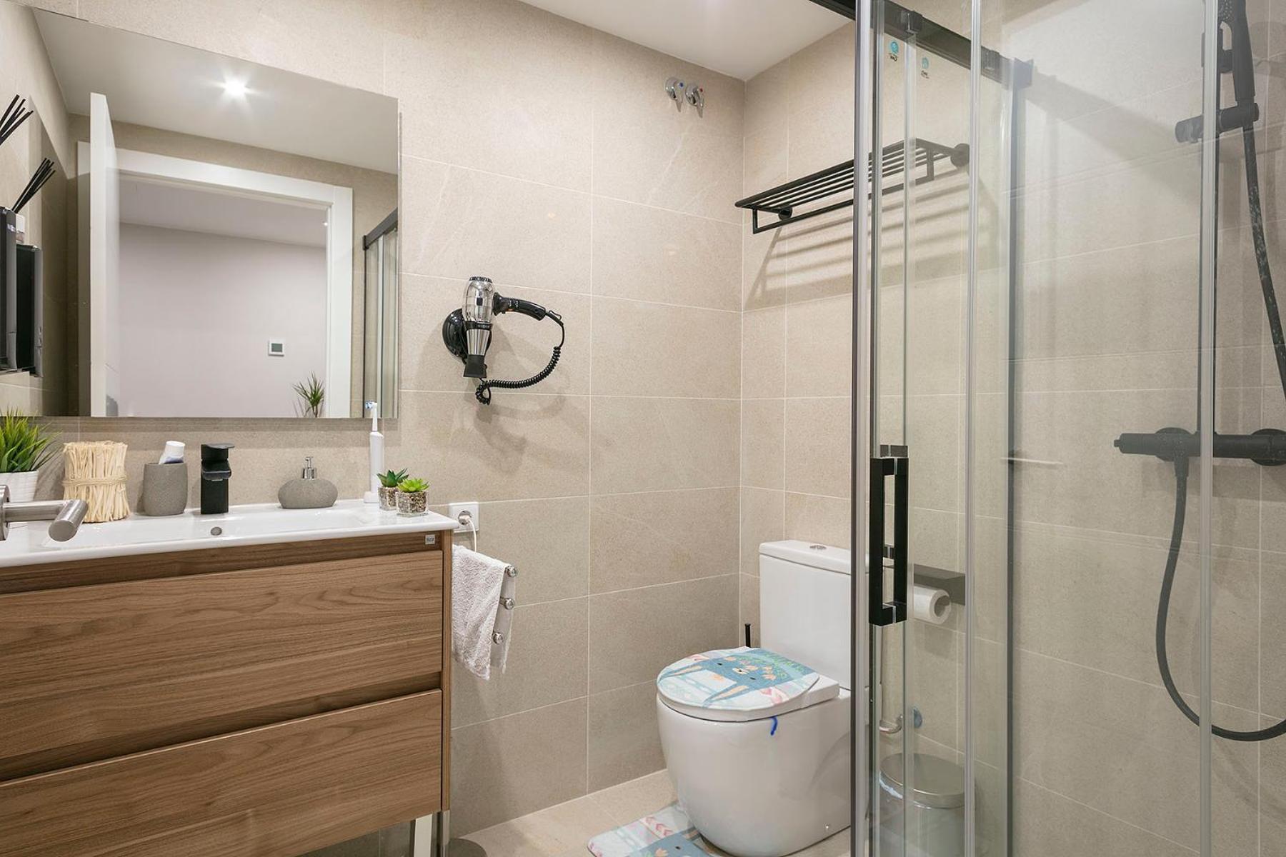 Bonito Piso Cerca Del Campo De Futbol De Barcelona Apartment L'Hospitalet de Llobregat Luaran gambar