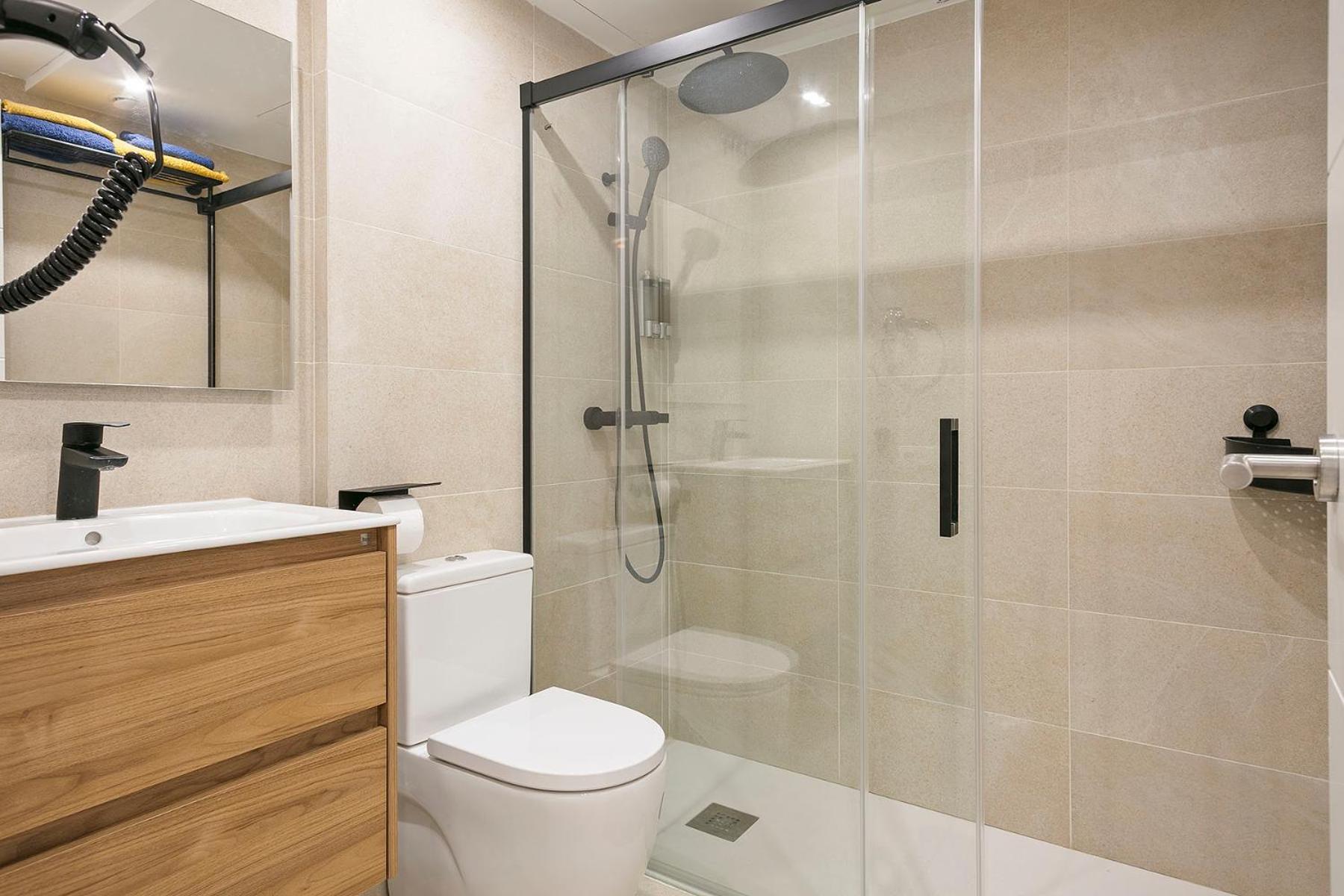 Bonito Piso Cerca Del Campo De Futbol De Barcelona Apartment L'Hospitalet de Llobregat Luaran gambar