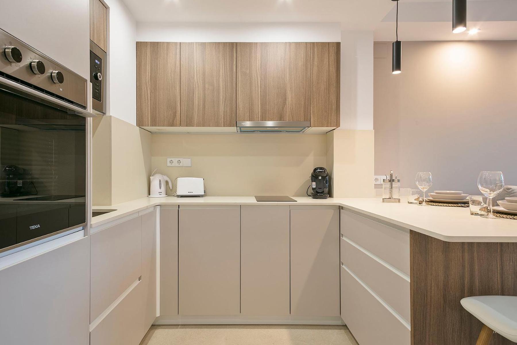 Bonito Piso Cerca Del Campo De Futbol De Barcelona Apartment L'Hospitalet de Llobregat Luaran gambar